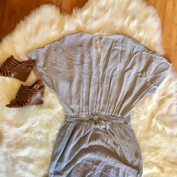 NEW Ava Sky Striped Lehua Jumpsuit L - Picture 5 of 5